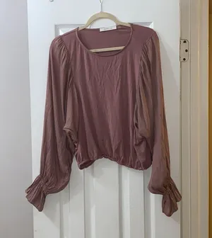 Vestique Flowy Sleeve Top thumbnail 1