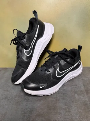 Nike Cosmic HM4402-003 Black/White Women's Sneakers Size 7.5-8 thumbnail 13