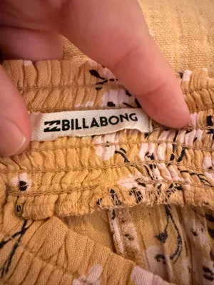 Billabong NWT Floral Yellow Wide-Leg Pants with Faux Wrap on Legs thumbnail 7