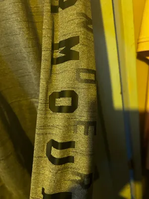 Under Armour men’s shirt thumbnail 3