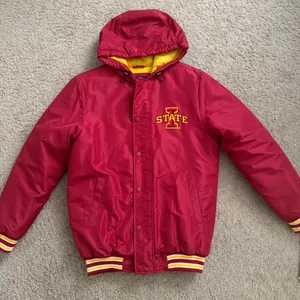 Iowa state Coat Red thumbnail 1