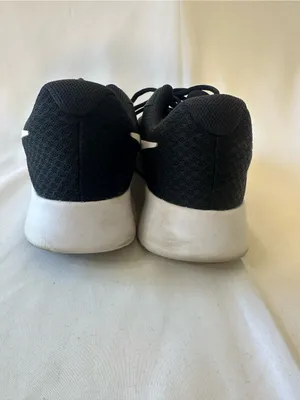 Nike Black and White Women's Athletic Running Shoe thumbnail 5