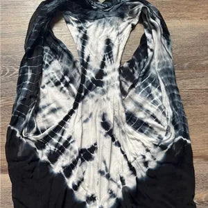 Young Fabulous & Broke Black & White Tie-Dye Top M thumbnail 4