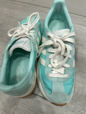 Teal Adidas Shoes thumbnail 6