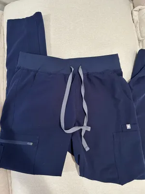 FIGS Scrubs Set thumbnail 1
