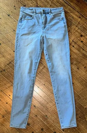 American Eagle 8 light wash super hi-rise normcore jeggings thumbnail 1