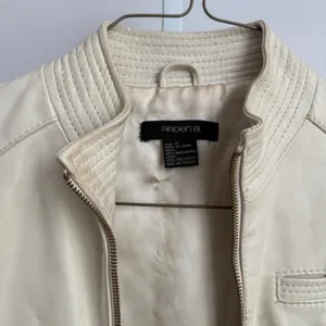 Arden B. Ivory Leather‎ Y2k VTG Moto Jacket Womens Small Full Zip Biker thumbnail 4