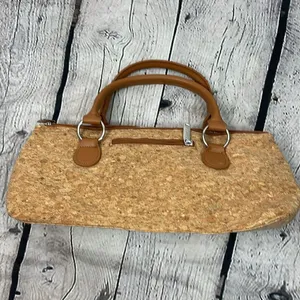 Primeware Cork Insulated Wine Clutch Classic Sassy thumbnail 4