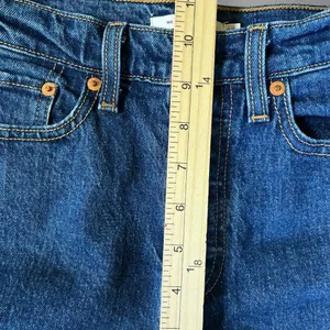 LEVI'S Women's Wedgie Straight Button Fly Jeans With Raw Hem Size 27 | EUC thumbnail 13