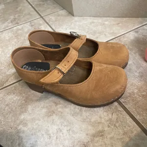 Sandgrens Swedish Wooden Mary Jane Clogs Tan Leather Sz 36/5-5.5 USA Handcrafted thumbnail 4