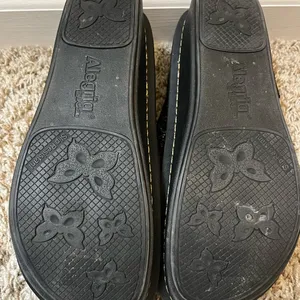 ALEGRIA DAYNA leopard stripes Mary Jane’s SZ 39 metallic NUBUCK— very clean thumbnail 13
