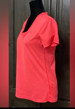 Nike Red/ orange-ish Dri-fit shortsleeved top- size Medium. thumbnail 2