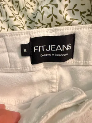 Fit jeans thumbnail 2