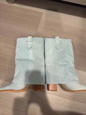 PrettyLittleThing Light Blue Denim Western Ankle Boots thumbnail 3