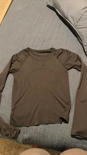 Lululemon Swiftly Tech  thumbnail 2