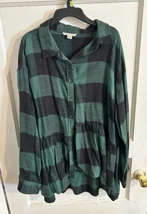 American Eagle Green Plaid Flannel Oversized thumbnail 1