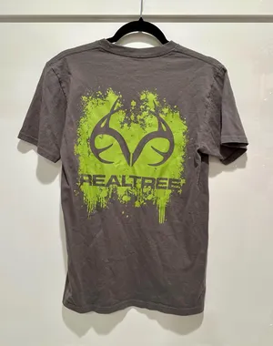 REALTREE - Grey and Green Logo Tee - Brand new, never worn! thumbnail 1