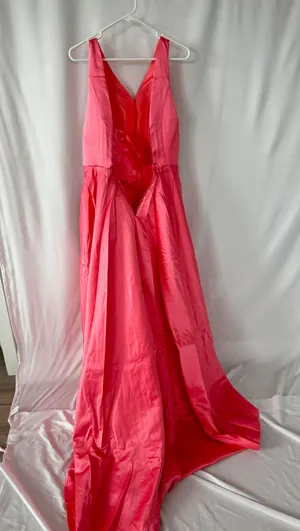 Beautiful Pink Prom/homecoming Dress thumbnail 2