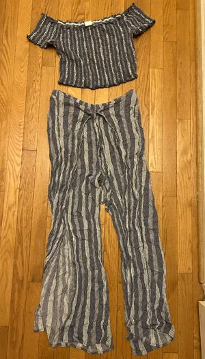 Juniors No Boundaries Two Piece Smocked Crop Top and Wrap Pants XL thumbnail 1