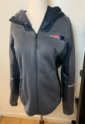 Under Armour Patriots jacket with hood size small women’s hoodie gray warm winte thumbnail 1