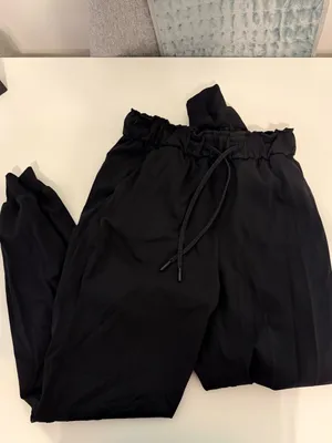 Lululemon Stretch High-Rise Jogger thumbnail 2