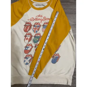 The Rolling Stones Women Sweatshirt M International Flags Raglan Yellow Cream thumbnail 7