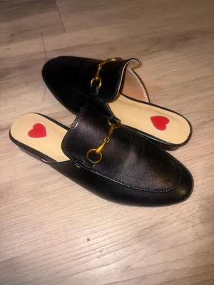 Women’s Black Leather Mule with Gold Horsebit Accent size 4.5 thumbnail 8
