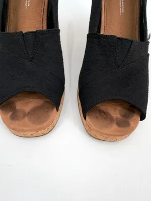Toms Sandals Women’s 10M Black Classic Wedge Espadrille Cork Peep Toe Slip On thumbnail 4