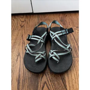 Chacos Sport Hiking Blue/Brown Sandals Strappy Toe Loop Shoe VIBRAM Sole Womens 8 thumbnail 2