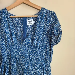 Princess Polly Floral Mini Dress 8 Blue Womens Rayon V-Neck Short Sleeve thumbnail 2
