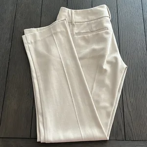 New York & Company Dress pants. In good Condition. Size:0 thumbnail 3