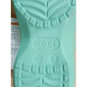 Crocs Classic Platform Clog Mint Green Womens Size 7 Chunky Slip On Shoes thumbnail 11