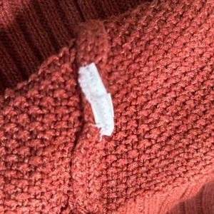American Eagle Rust Brown Henley Sweater | XS | Relaxed Boyfriend Fit thumbnail 11