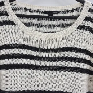 AQUA Bloomingdale’s boho summer beach Striped Black and White Sweater Medium thumbnail 3
