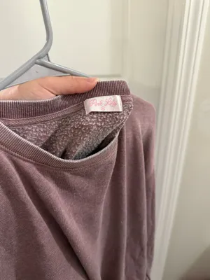 Pink Lily Crewneck  thumbnail 2