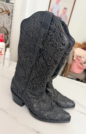 Corral Women’s black embroidered sparkle Boots thumbnail 1