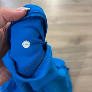 Lululemon Speed Up Mid-Rise Lined Short 4" Poolside Blue Women Size 14 thumbnail 2