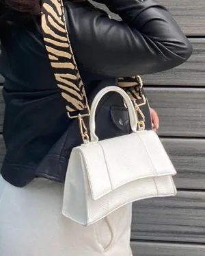 White Structured shoulder purse Handle thumbnail 1