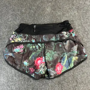 Lululemon Speed Up Running Shorts‎ 2.5 Lush Tropical Multi Floral Womens Size 2 thumbnail 2