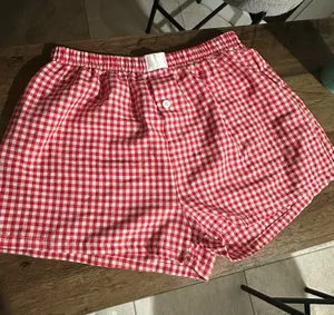 Amazon Lounge Shorts Red thumbnail 1
