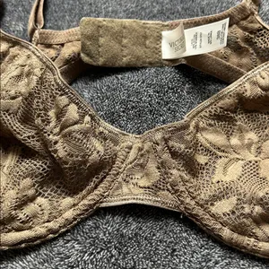 Vintage Victoria’s Secret brown lace unlined very sexy bra 38B thumbnail 11