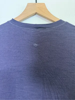Lululemon Swiftly Wool Long-Sleeve Shirt *Waist Length Nightfall / Nightfall thumbnail 4