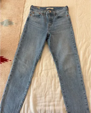 Levi’s Wedgie Jeans thumbnail 5