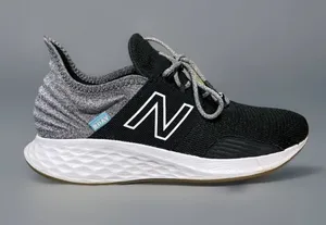 New Balance Women's Fresh Foam Roav T-Shirt Black/Gray Sneakers Size 9.5B thumbnail 1