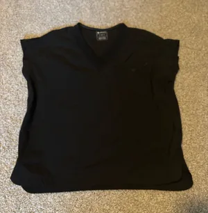 Infinity scrub top thumbnail 1