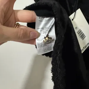 NWT Reformation Minna Velvet Top Black Size 0 thumbnail 6