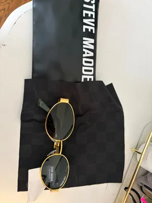Steve Madden Sunglasses thumbnail 4