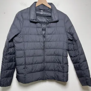 Uniqlo Women Ultra Light Down‎ Filled Jacket Medium Black Puffer Water Repellent thumbnail 1