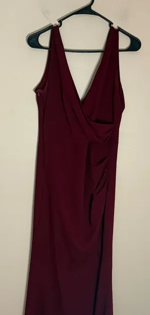 Elegant Burgundy V-Neck Sleeveless Dress thumbnail 1