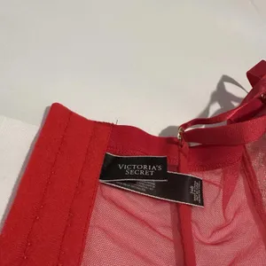 Victoria’s Secret 34B Red Boned Corset Bra With Garter Straps Lace Women’s thumbnail 7